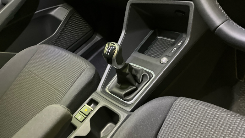 Volkswagen Caddy Cargo C20 Diesel 2.0 TDI 102PS Commerce Plus Van [Tech Pack]